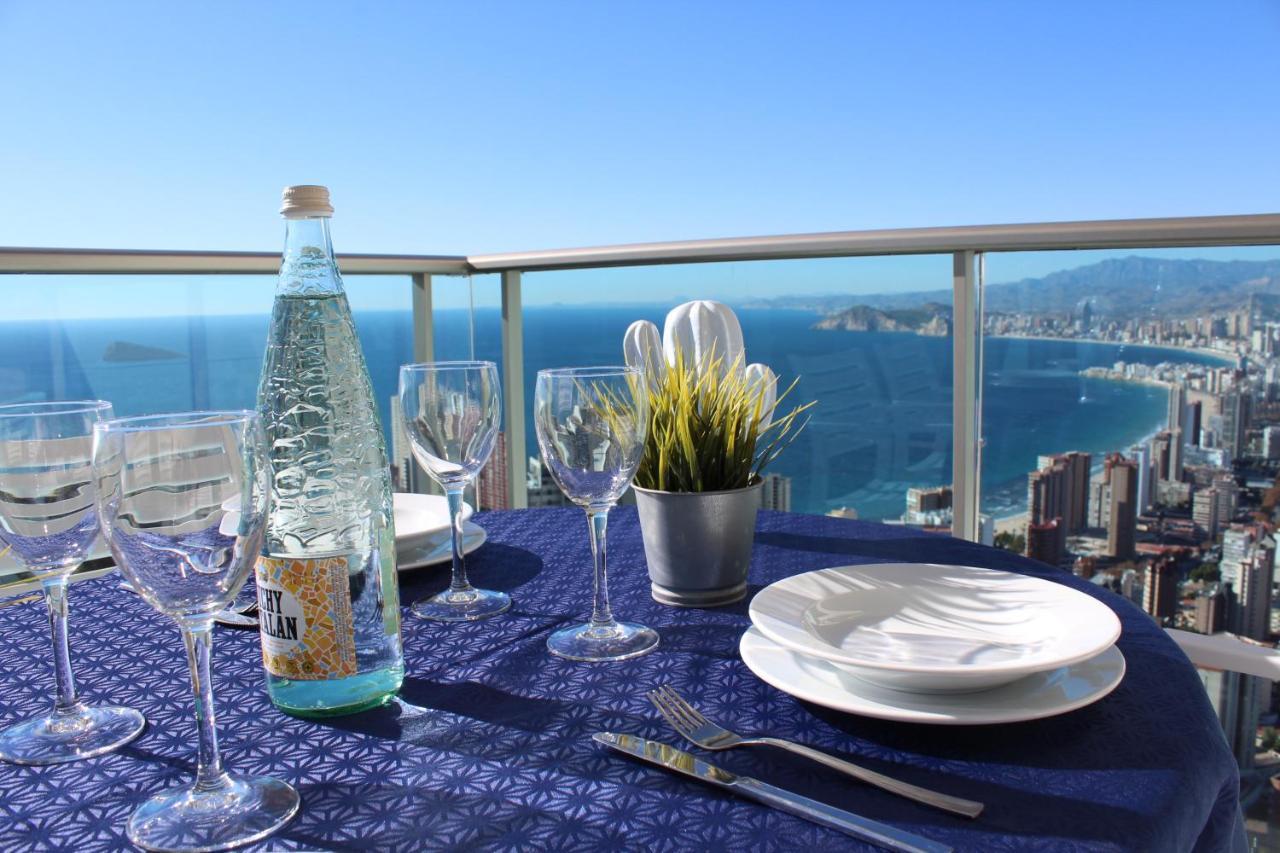 High Rise On The 39th Floor With Private Terrace And Sea Views Appartamento